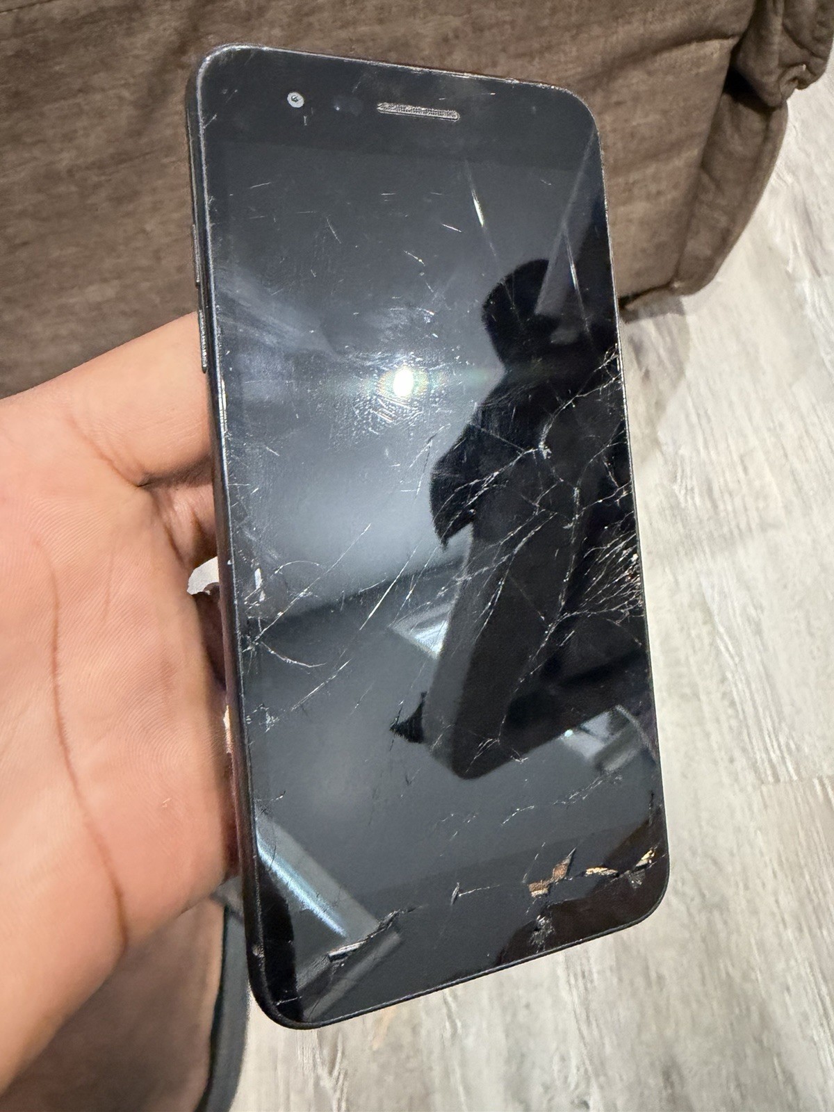 LG Stylo 4 Blackbar phone with power button missing