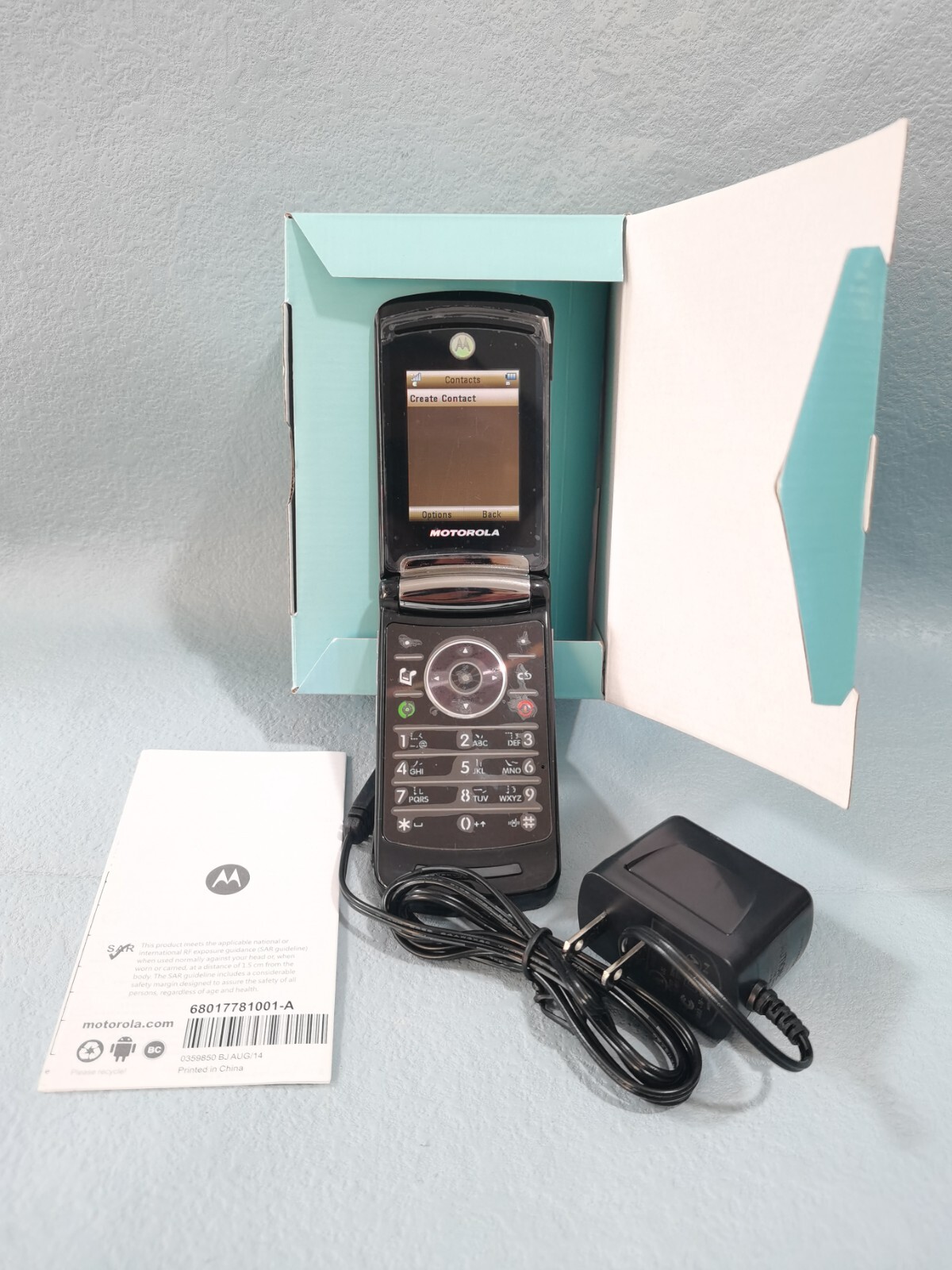90% NEW Motorola RAZR2 V8 Phone – Dark Pearl Gray Unlocked