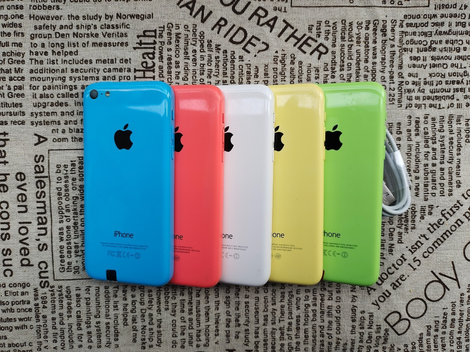 Apple iPhone 5C UNlocked 8/16/GB BLUE/GREEN/PINK/WHITE/ YELLOW – new battery