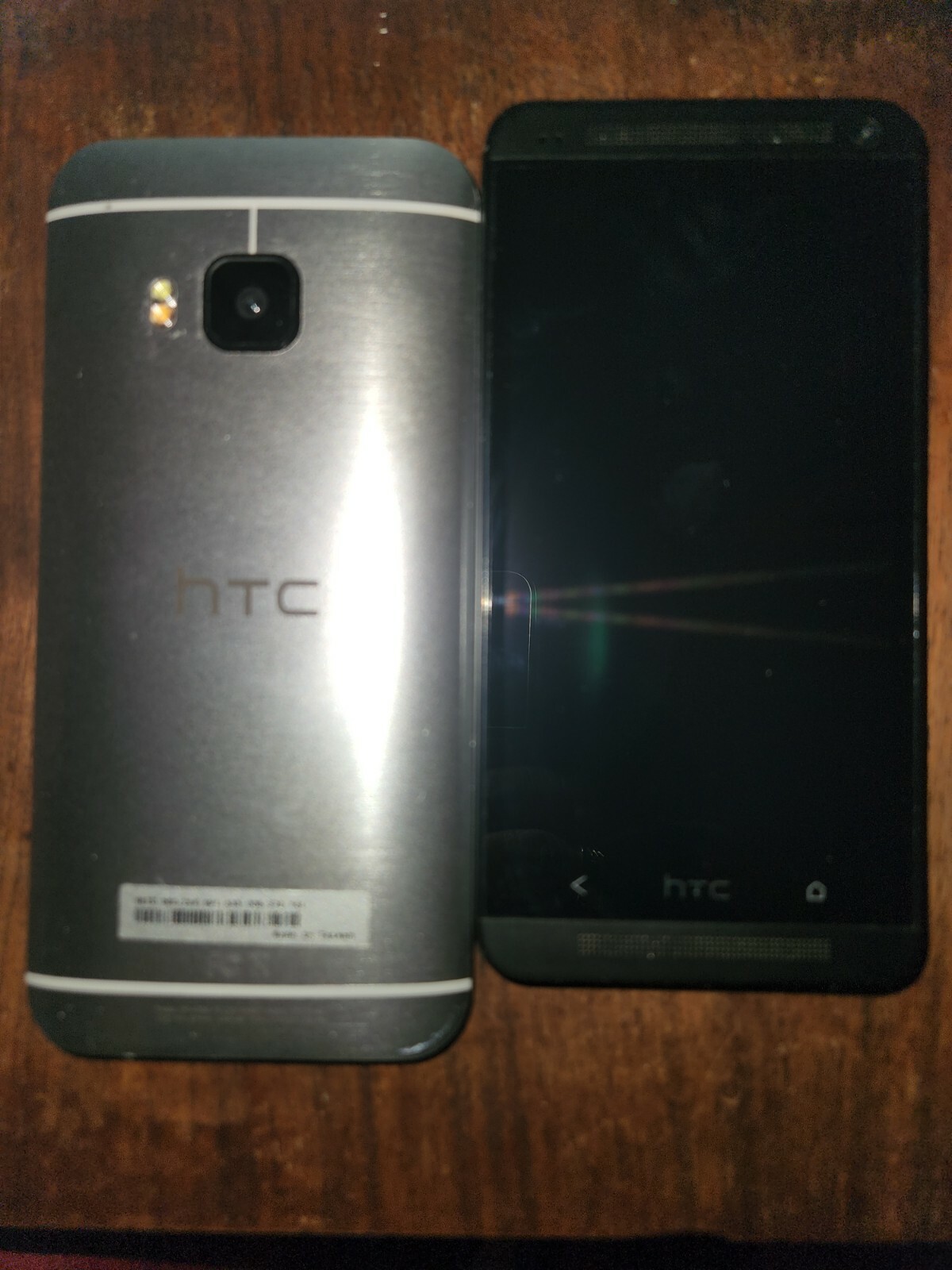 HTC One M9 – 32GB – Gold on Silver (Sprint) Smartphone