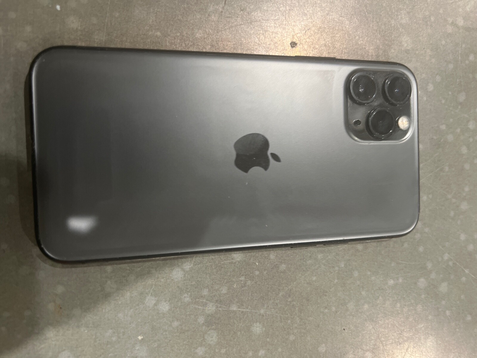 Apple iPhone 11 Pro – 64GB – Space Gray (Verizon) A2160 (CDMA + GSM)