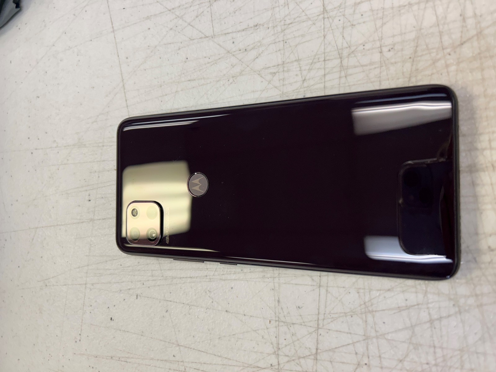 Motorola One 5G UW Ace 64GB – Verizon Locked