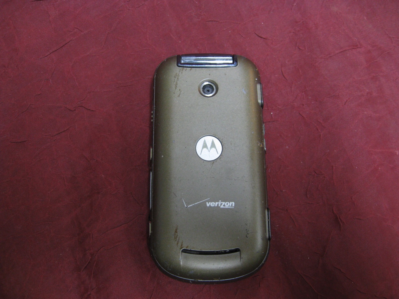 Motorola Krave ZN4 Smartphone (Verizon) – 128 MB Gray – FOR PARTS SEE DESC