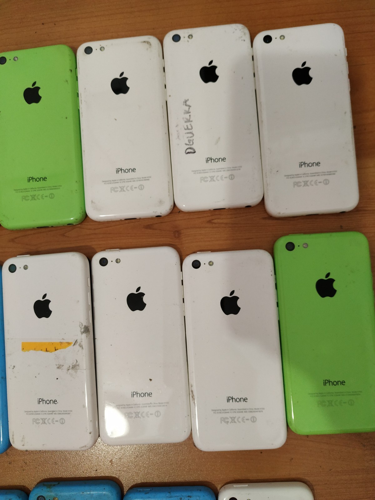 Lot of 20 Apple iPhone 5c Mixed colors For parts