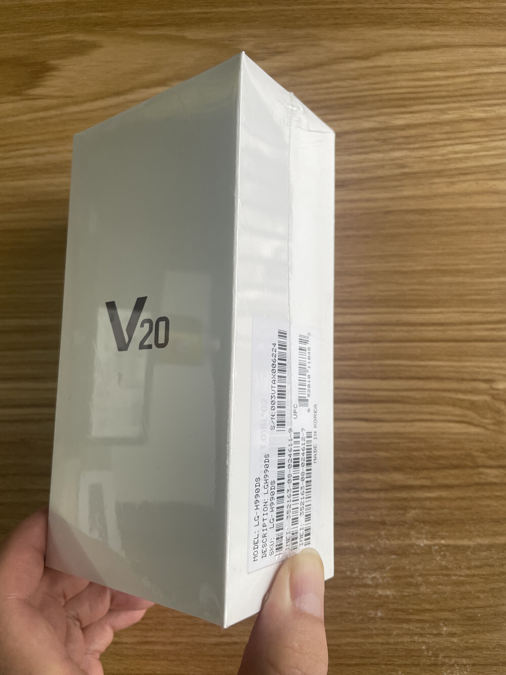 LG V20 H990DS Dual SIM Unlocked 64GB + 4GB Fingerprint 4G Smartphone- New Sealed