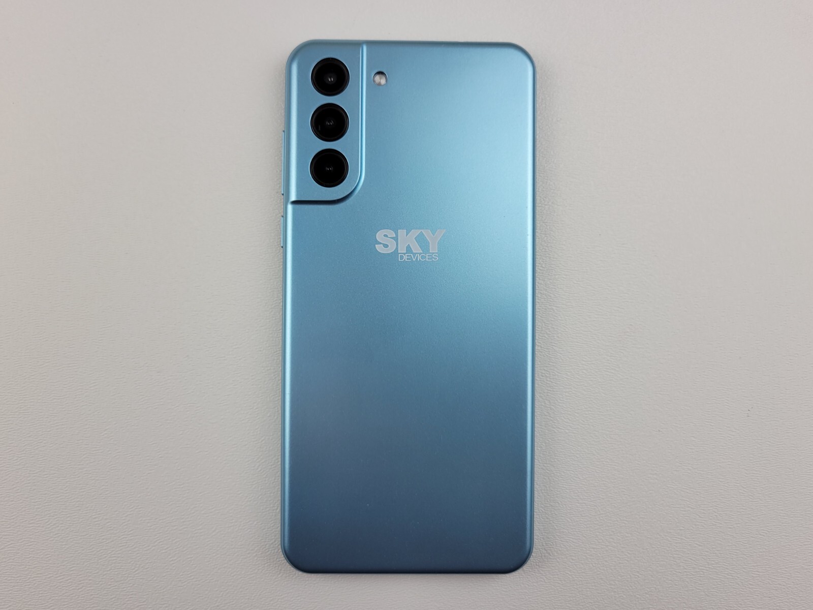 (B-GRADE) SKY Devices Elite B63 – 16GB – (GSM Unlocked) Dual SIM Smartphone