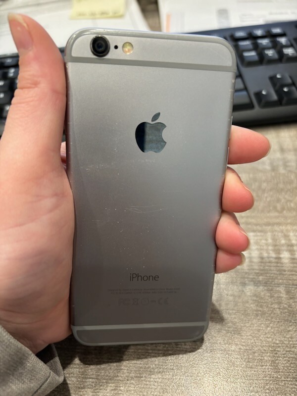 Apple iPhone 6 – 16GB – Space Gray (Verizon) A1549 (CDMA + GSM)