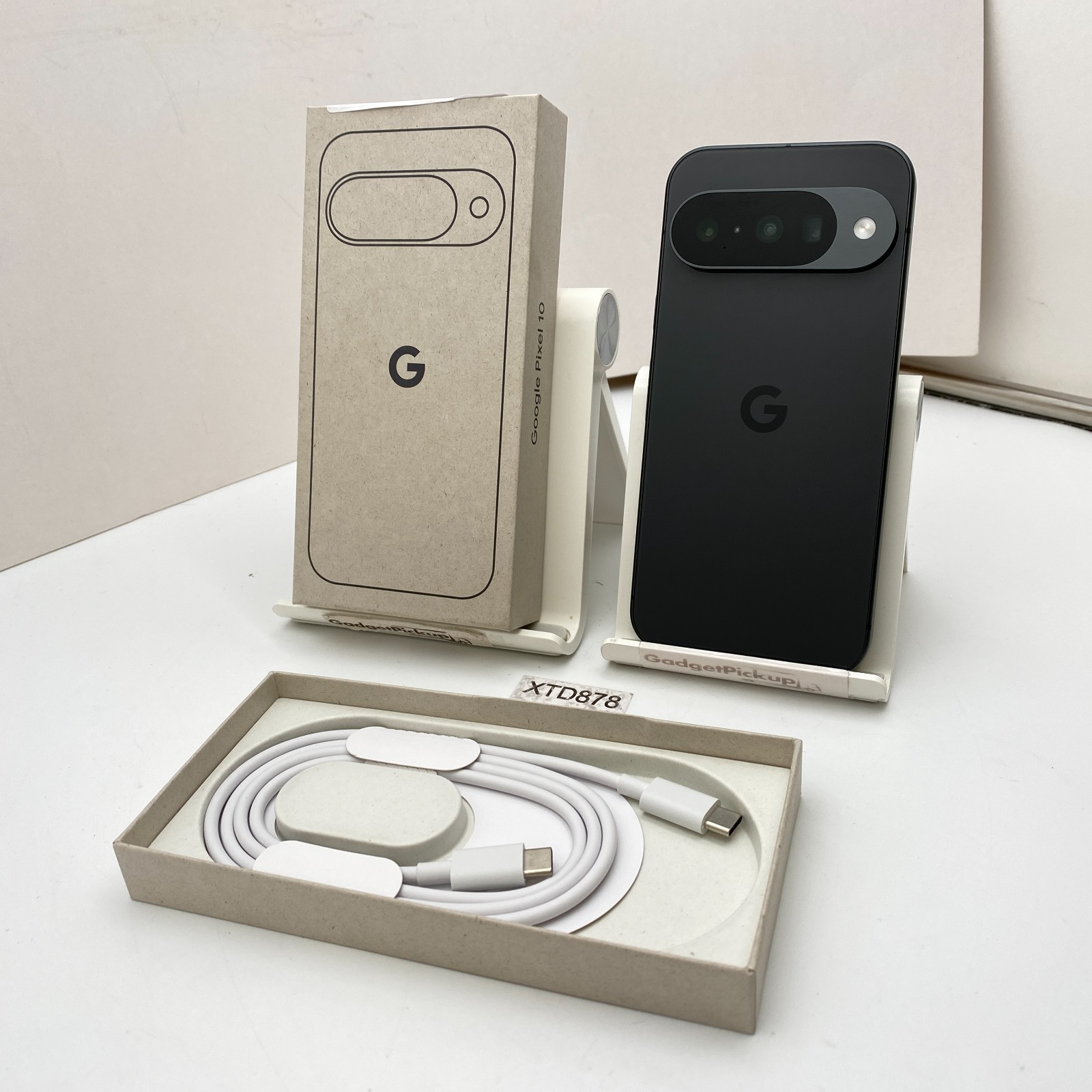 Google Pixel 10 – 128GB – Obsidian (Verizon ONLY) – Open Box