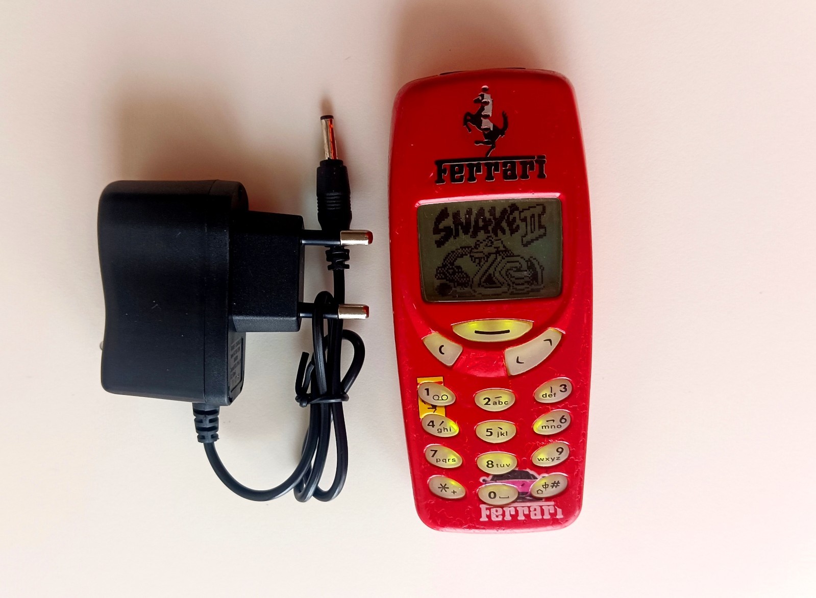 Nokia 3310 Ferrari + NEW Battery + Charger [RUSSIAN-BULGARIAN-UKRAINIAN]