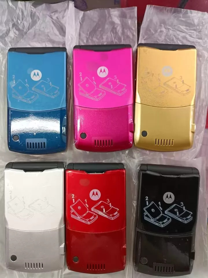 Motorola RAZR V3 Unlocked Flip GSM 850 /900 /1800 /1900 Bluetooth Mobile Phone
