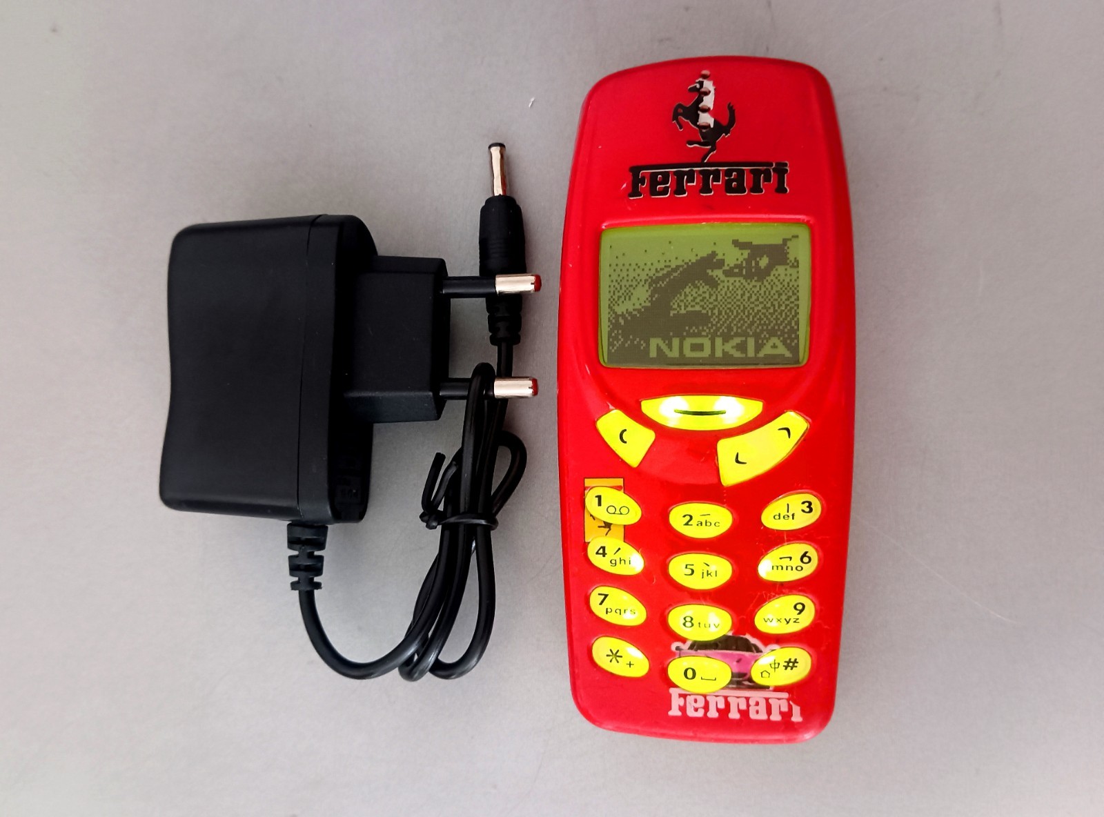 Nokia 3310 Ferrari + NEW Battery + Charger [RUSSIAN-BULGARIAN-UKRAINIAN]