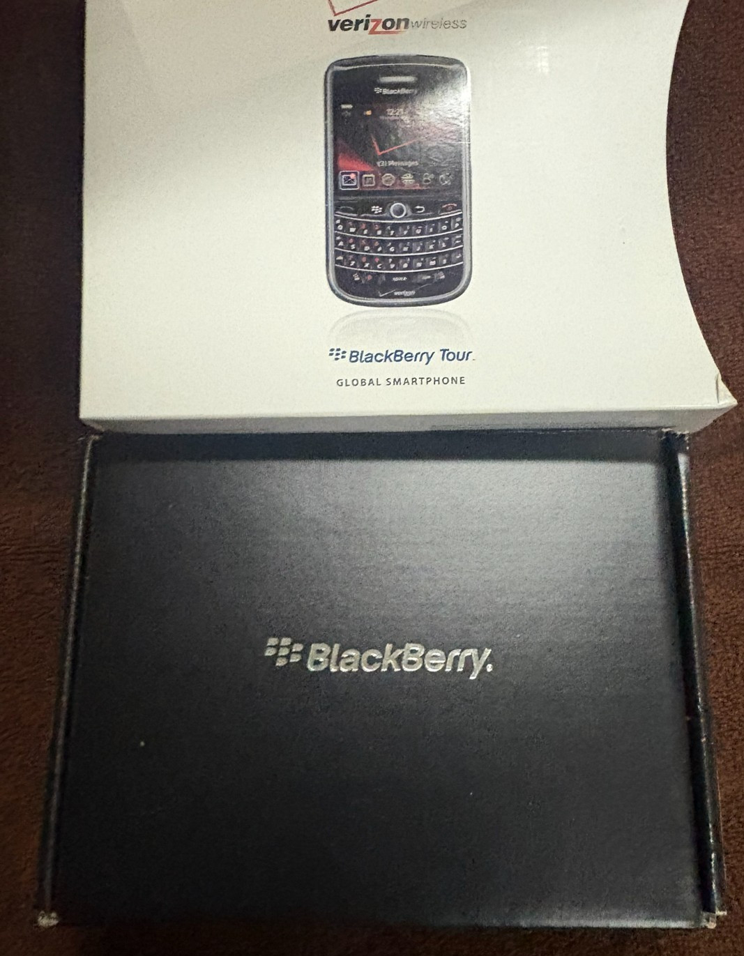 NIB SEALED BlackBerry Tour 9630 – 256 MB – Black (Verizon)