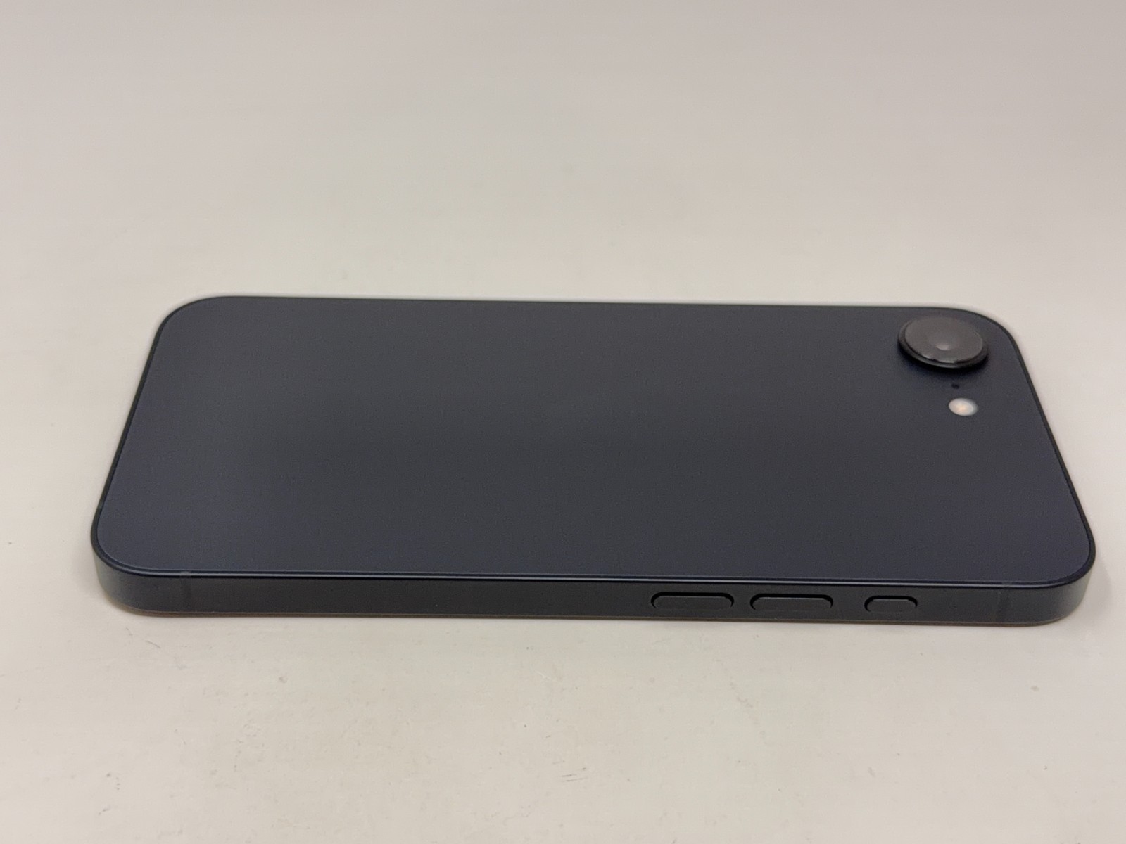 Apple iPhone 17e (A3575) – 256GB Unlocked Black – 100% Battery – Open Box