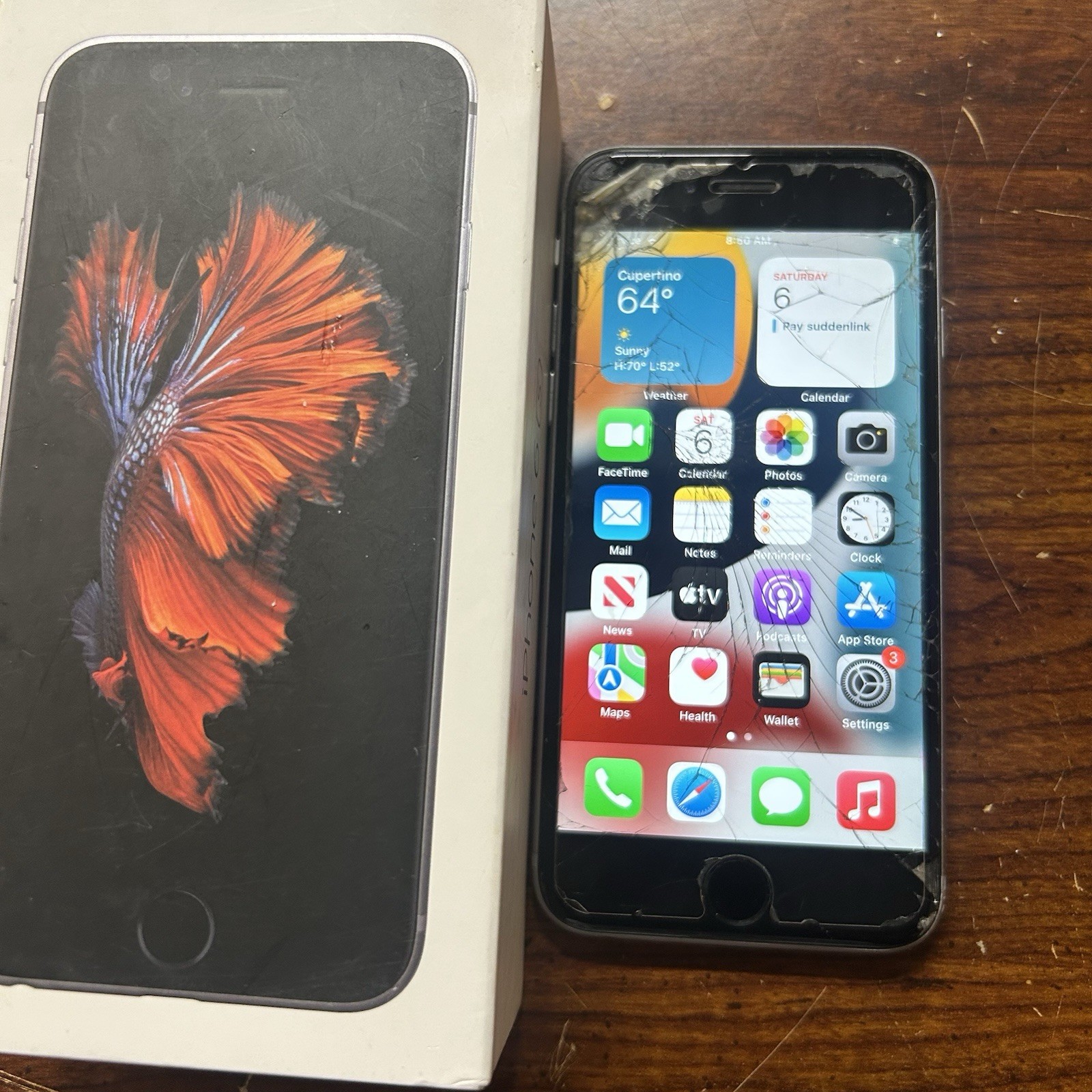 iPhone 6s Grey 32gb Storage A9Chip 2Gb Ram .Fingerprint ID. Good Phone