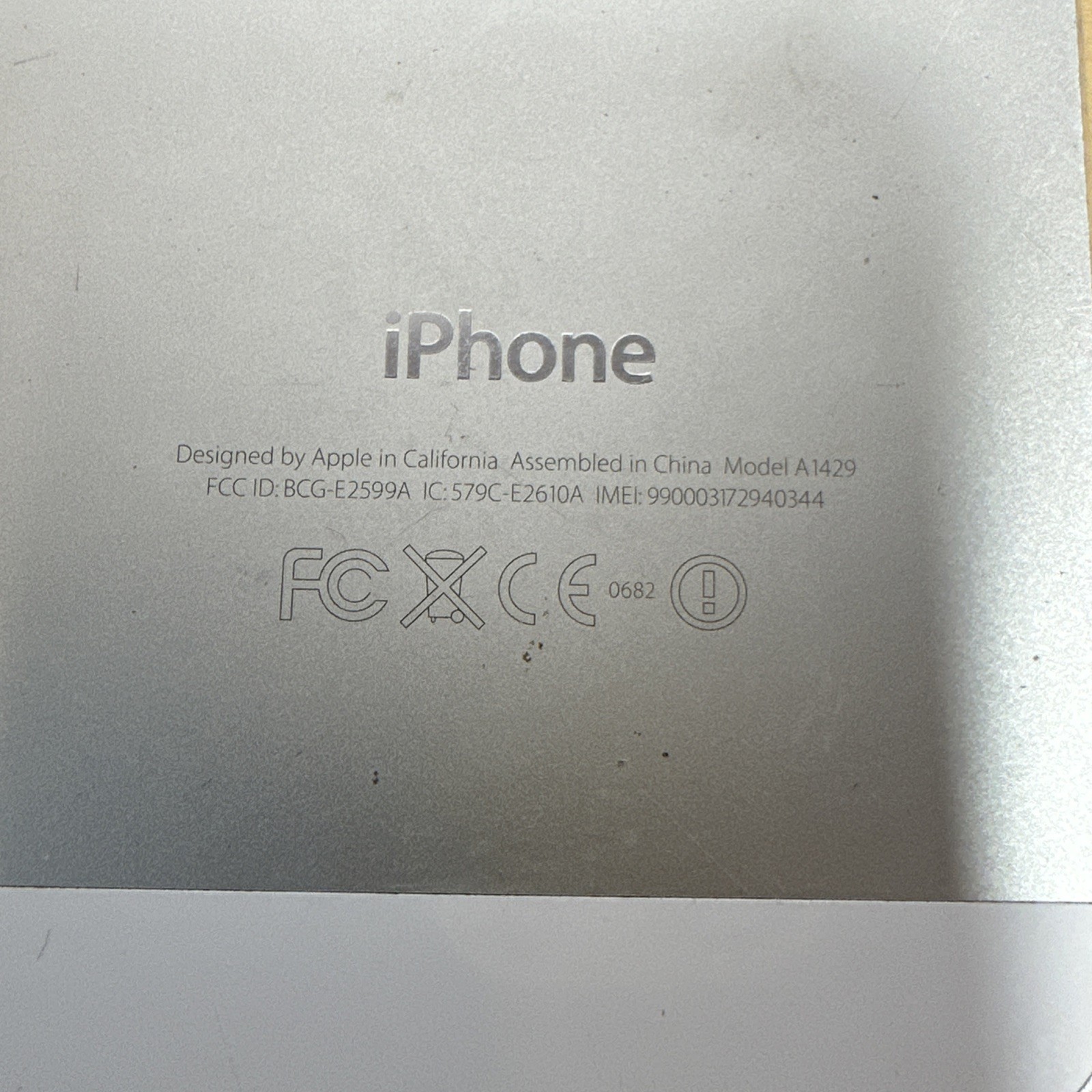 2 iPhone 5 (Model A1429) Not Working/charging Please See Pics On Condition
