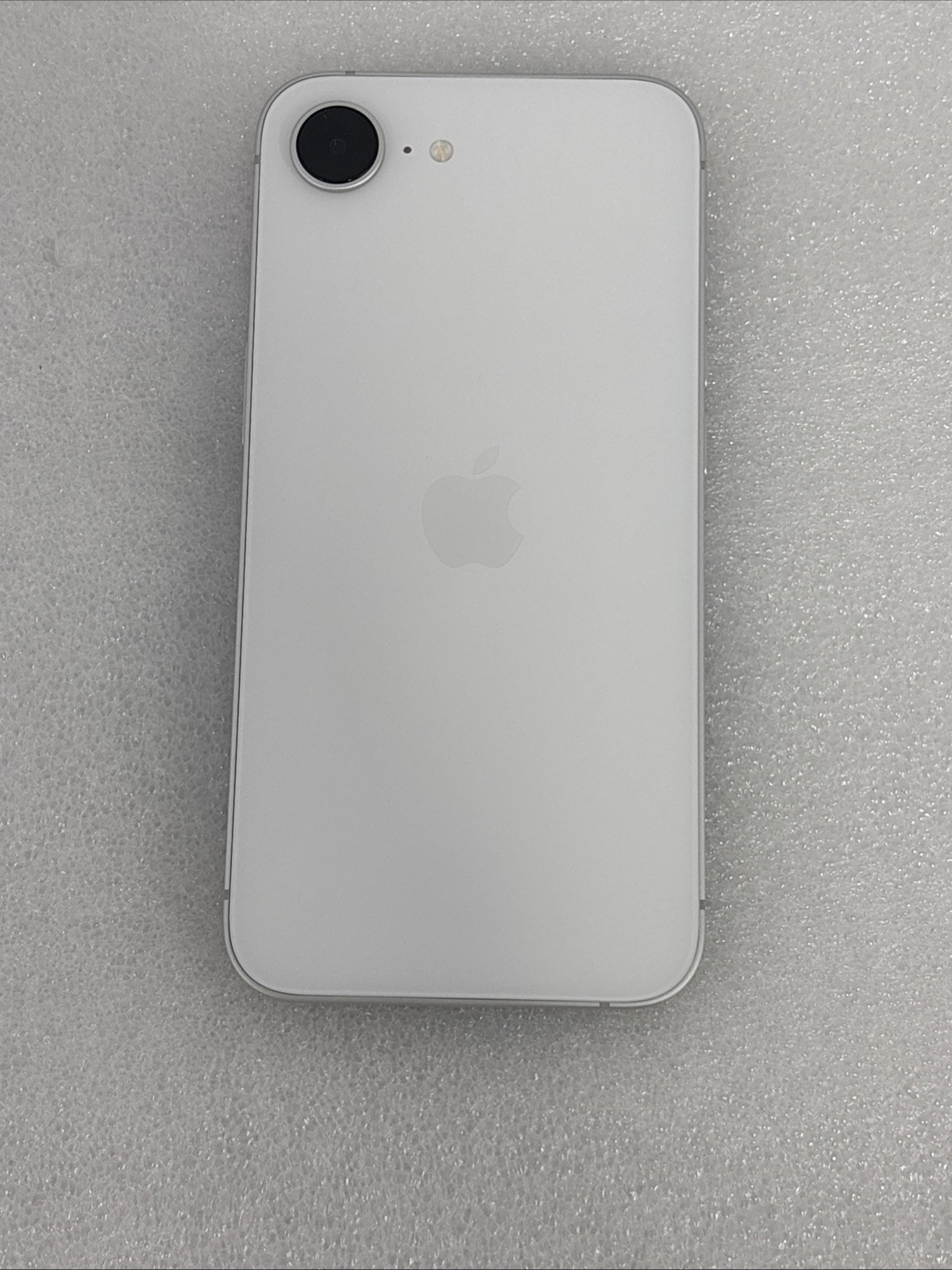 Apple iPhone 16e – 128 GB – White (AT&T)