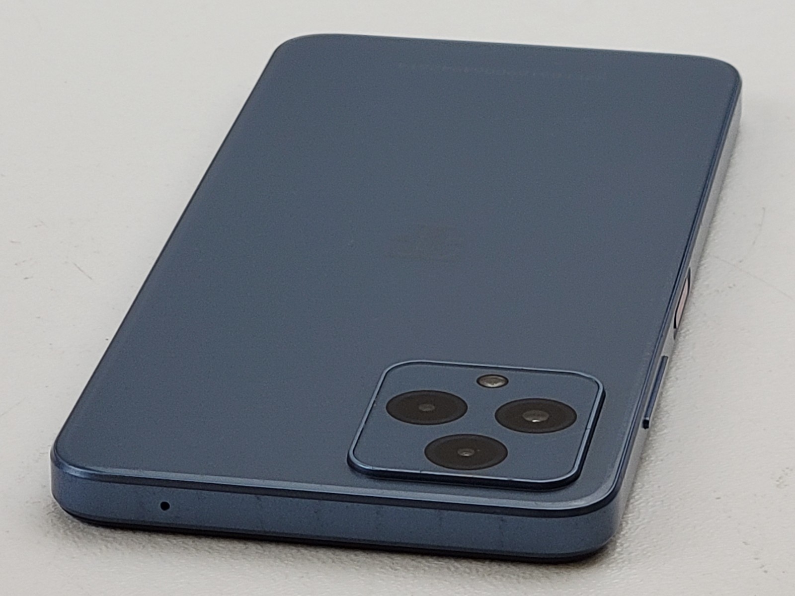 T-Mobile REVVL 6 (TMAF025G) 64GB – Blue (T-Mobile) Smartphone – CRACKED – H6385