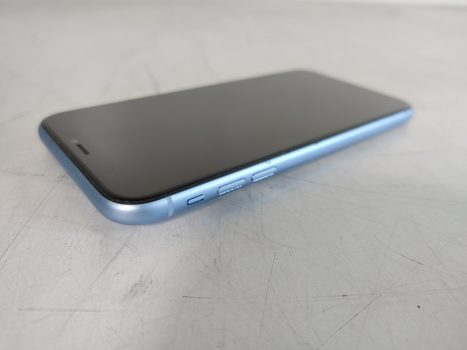 Apple iPhone XR A1984 64 GB iOS 18.7.7 T-Mobile Only (Wi-Fi + 4G)