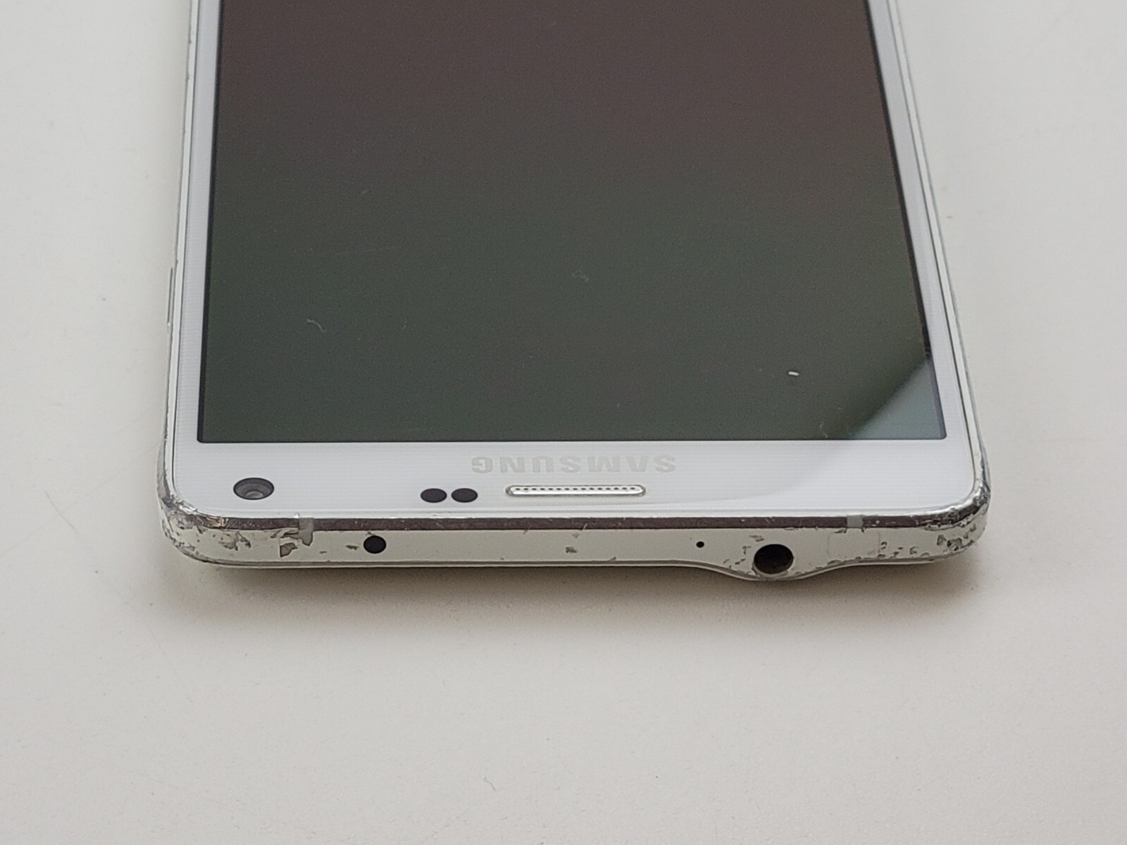 Samsung Galaxy Note 4 (SM-N910A) 32GB (AT&T) – SMALL ISSUE – Clean IMEI – J9686