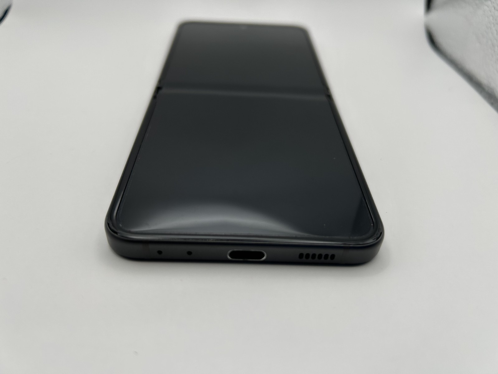 Samsung Galaxy Z Flip 5 – 256GB – Factory Unlocked – Green