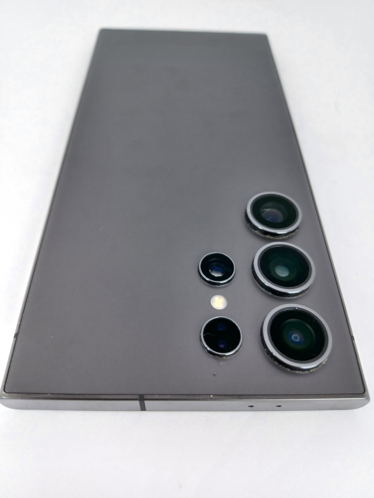 Samsung Galaxy S24 Ultra – 256GB – Gray (Unlocked) Excellent Condition – No Pen