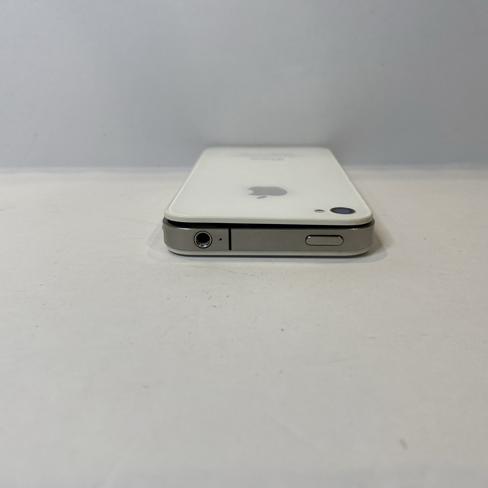Apple iPhone 4 White A1349 For Parts
