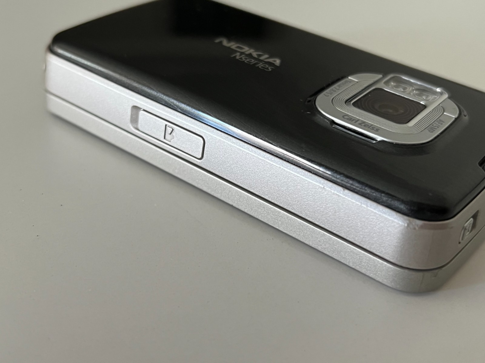 Original Nokia N96 Beige unlocked 16GB Smartphone Retro For Collectable