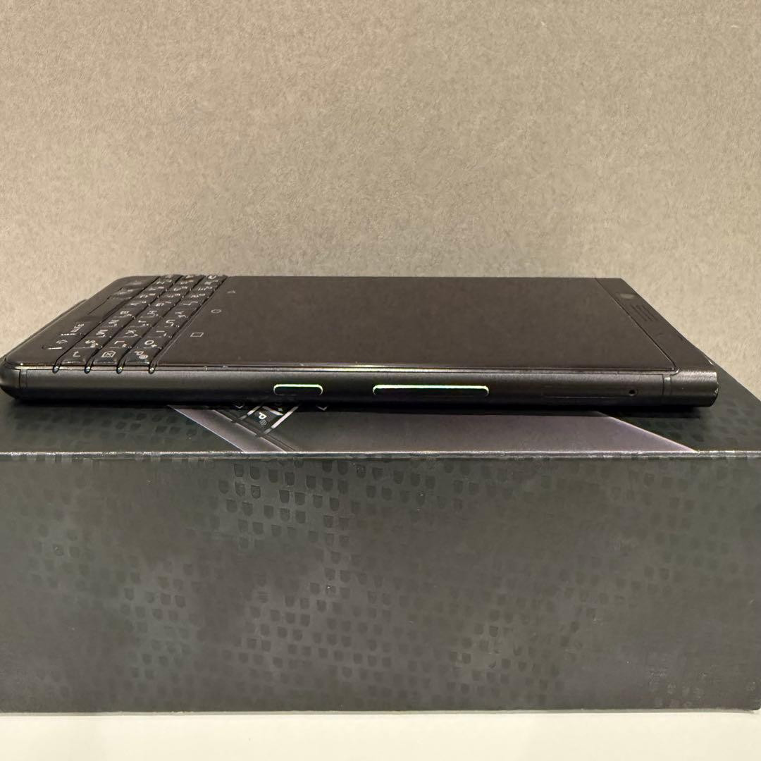 BlackBerry KEYone BBB100-7 64GB SIM Free Android Smartphone Black