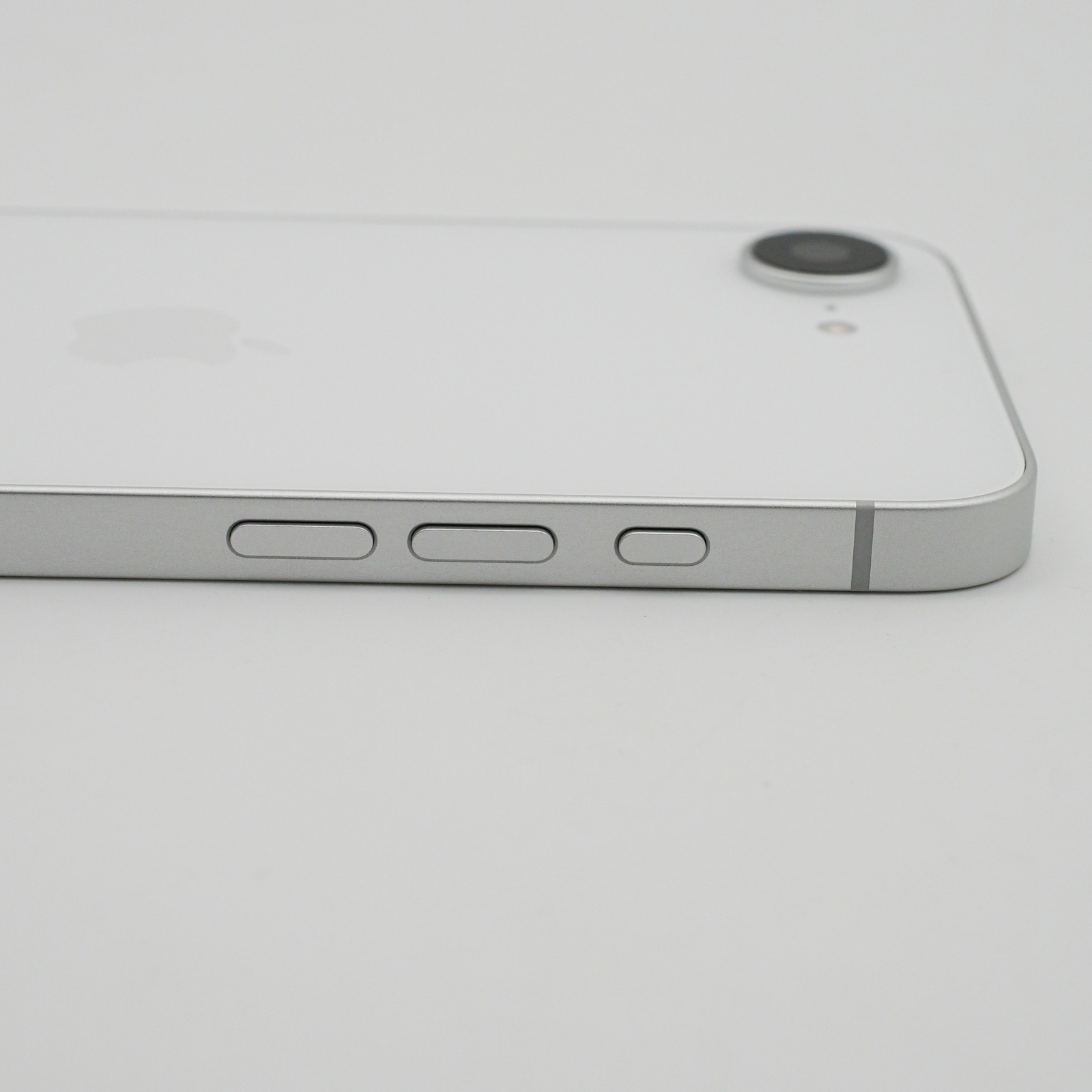 Apple iPhone 17e 256GB A3575 (Verizon Prepaid ONLY) White – Open Box