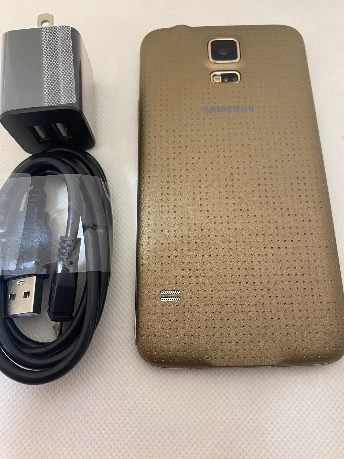 Samsung Galaxy S5 SM-G900T T-Mobile Only 16GB Copper -Used