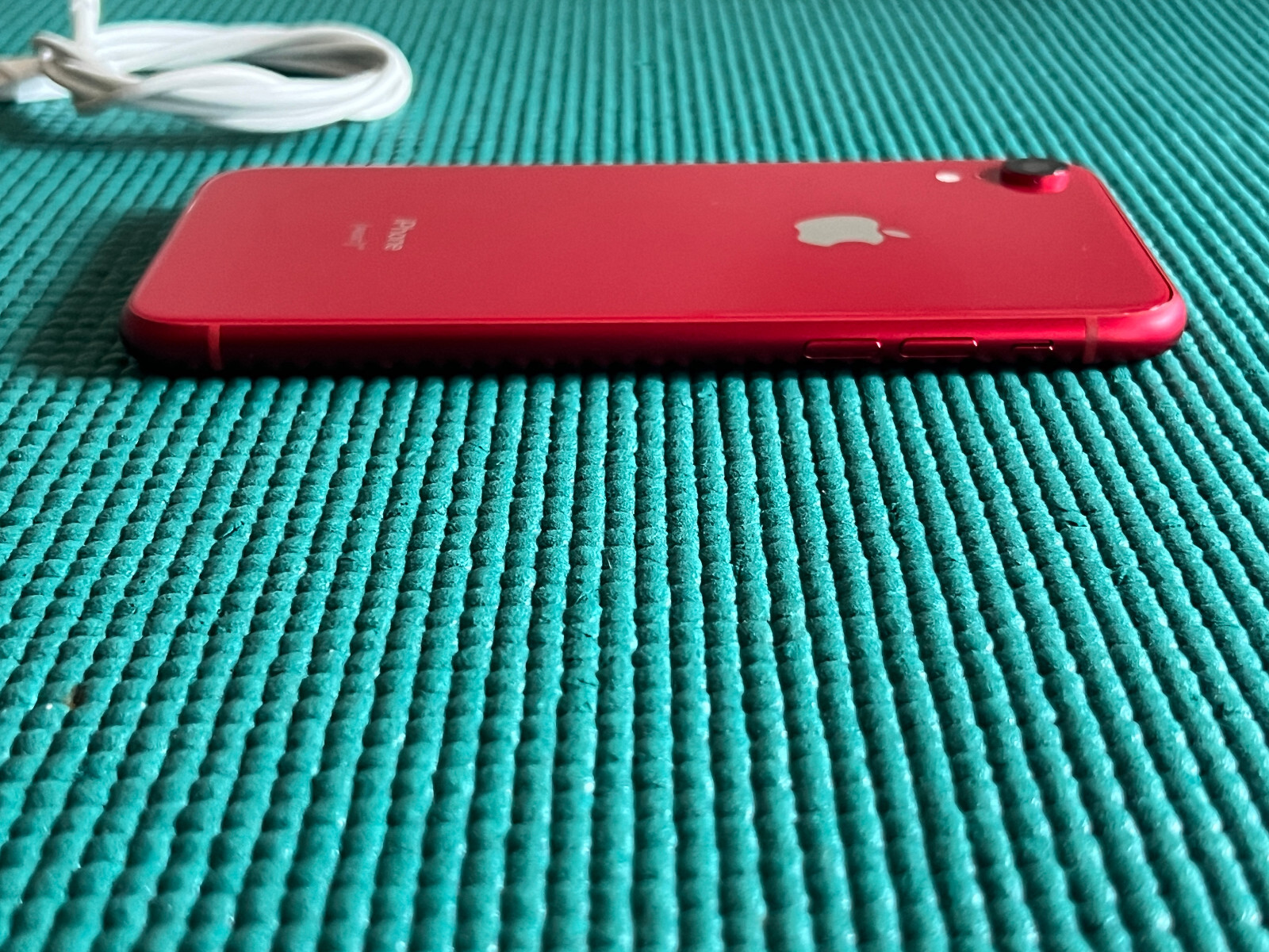 Apple iPhone XR – 64GB – Red (Unlocked) A1984 (CDMA + GSM)