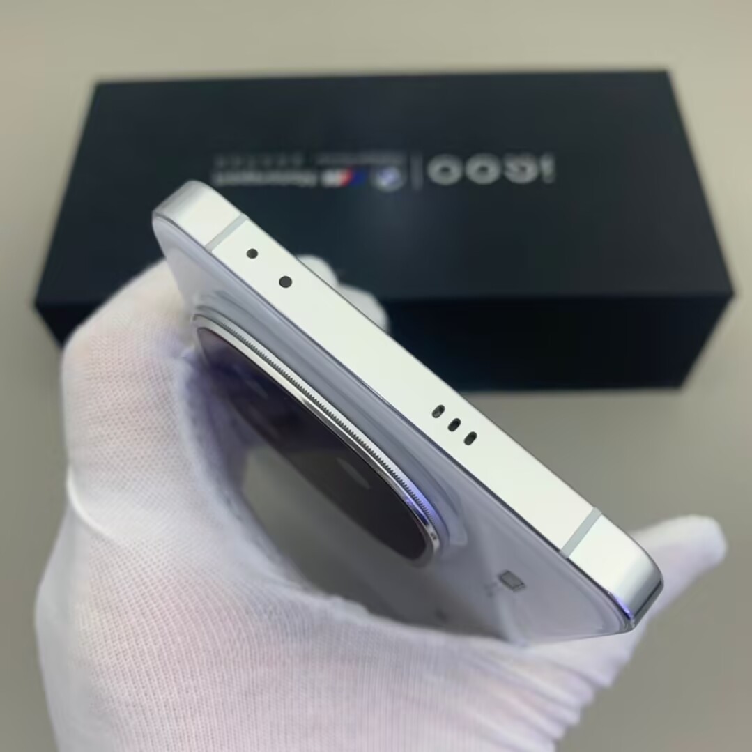 vivo iQOO 12 5G 6.78″ 64MP 256GB 512GB 1TB Snapdragon Android 14 5000mAh