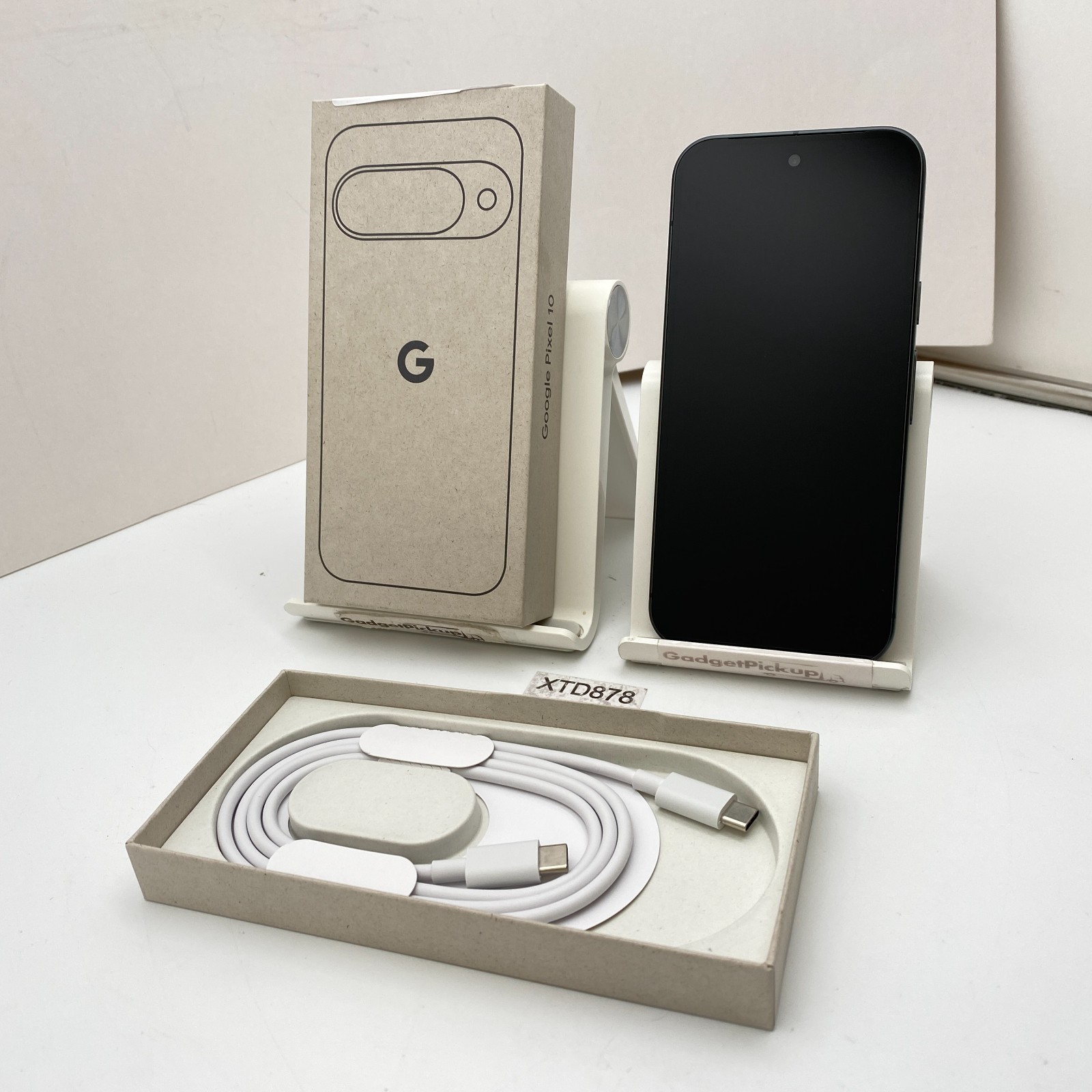 Google Pixel 10 – 128GB – Obsidian (Verizon ONLY) – Open Box