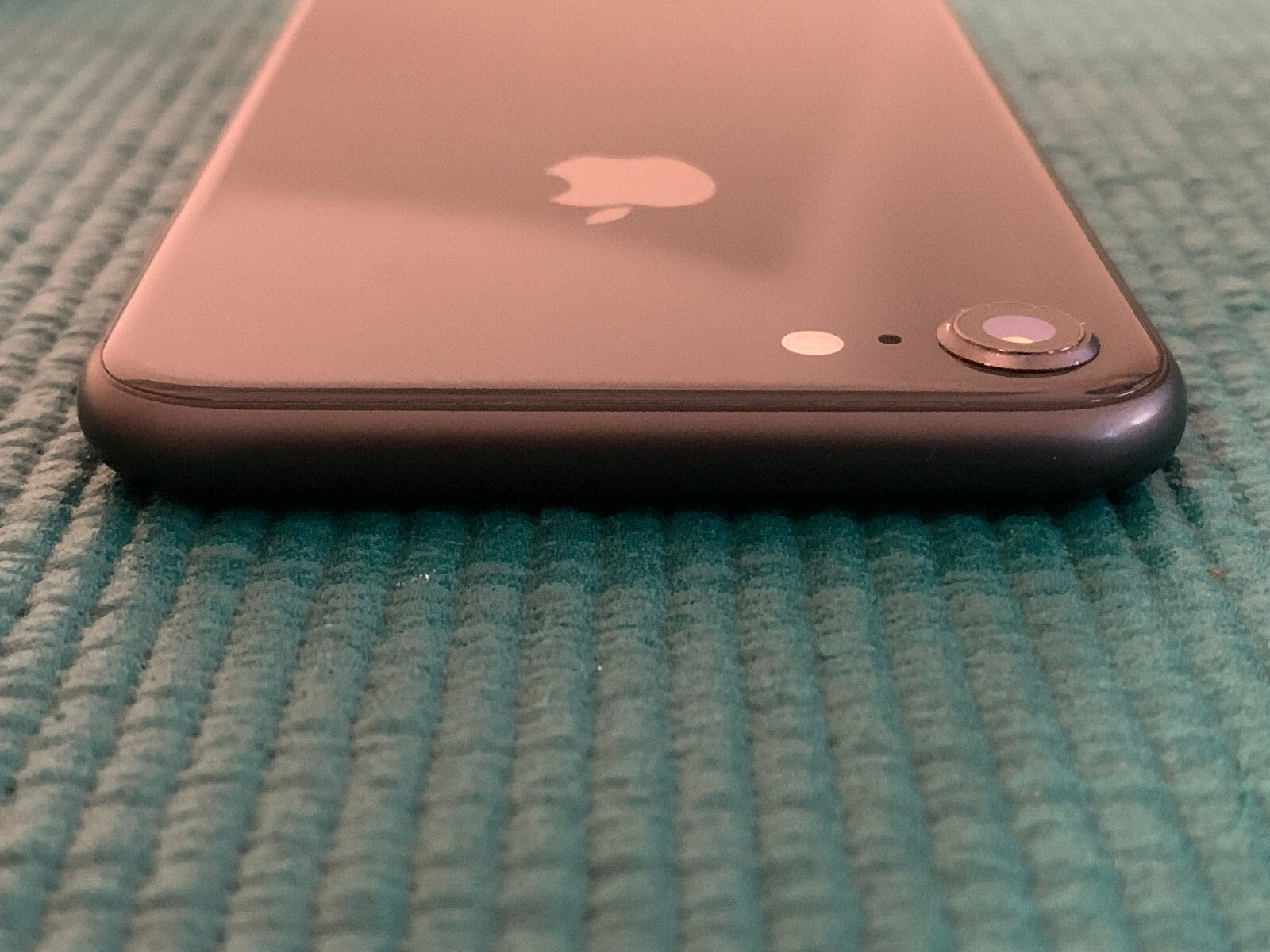 Apple iPhone 8 64GB Unlocked Smartphone Space Gray A1863 (CDMA + GSM)