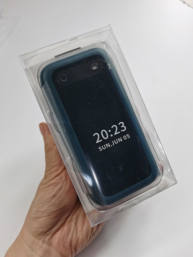 Original Nokia 2660 Flip Unlocked Dual-SIM 128MB large-sized physical buttons