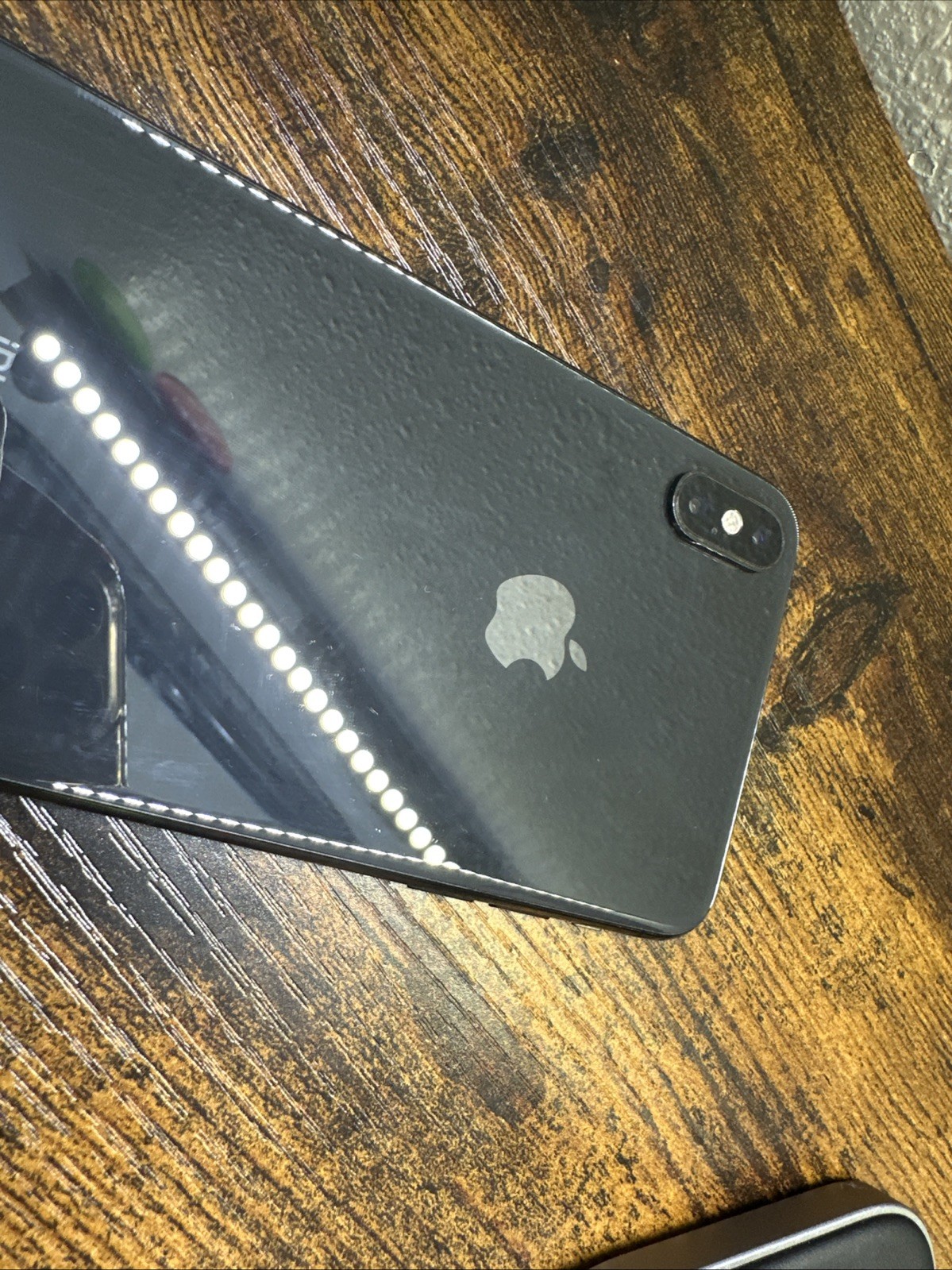 Apple iPhone XS Max 256GB Space Gray A1921 – T-Mobile Locked