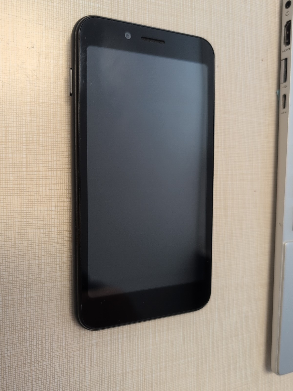 BLU C5L | 2021 | Unlocked | 5.0” Display | 32GB | 5MP Camera |USED