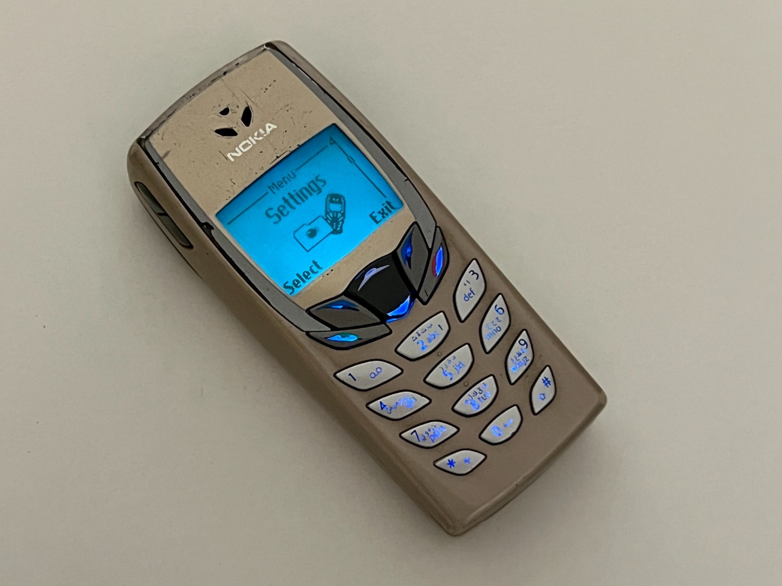 Genuine Nokia 6510 – Beige (Factory Unlocked) Retro Cell Phone For collectable