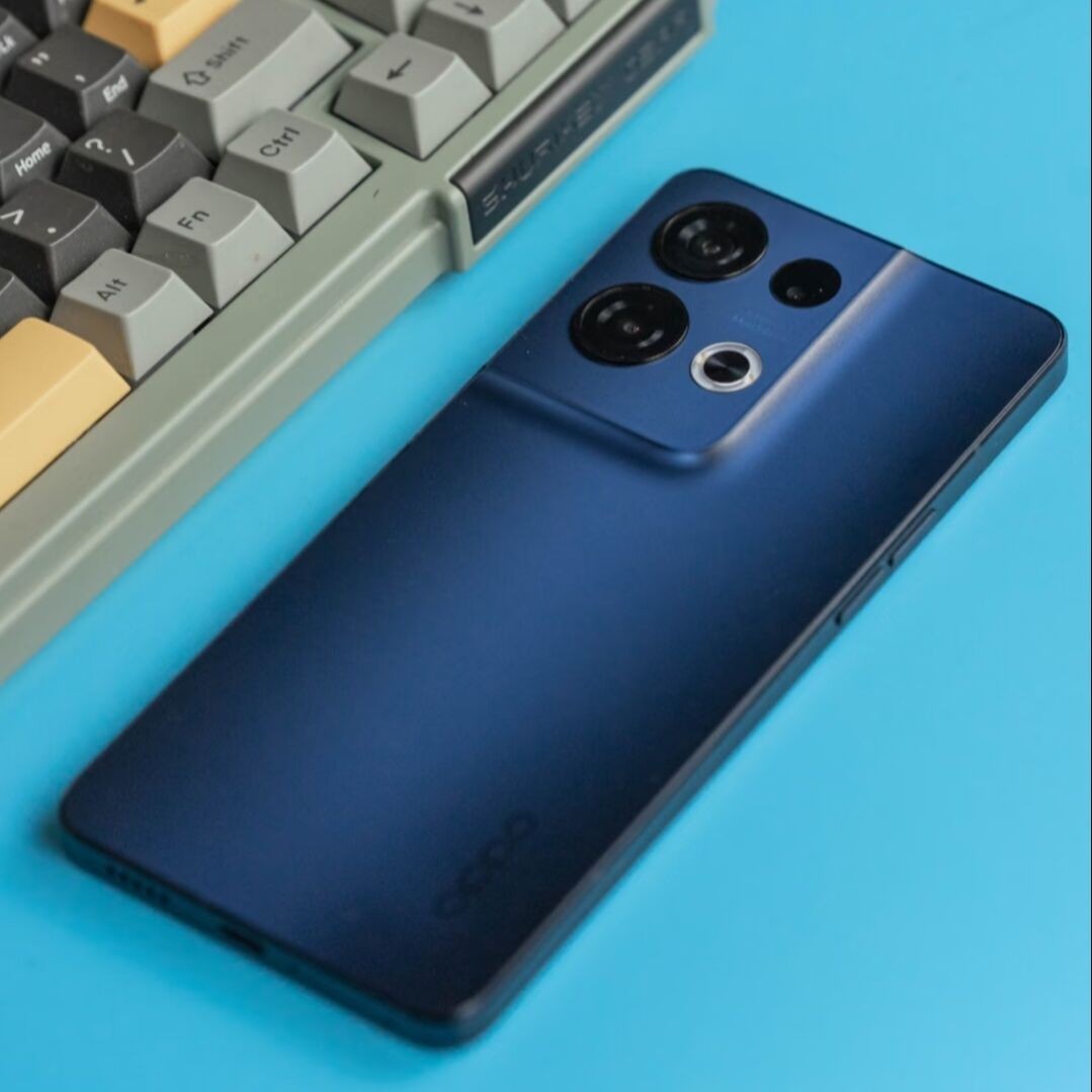 Oppo Reno8 Pro 5G 6.7″ 50MP Mediatek Dimensity 8100 Max Android 12 4500mAh