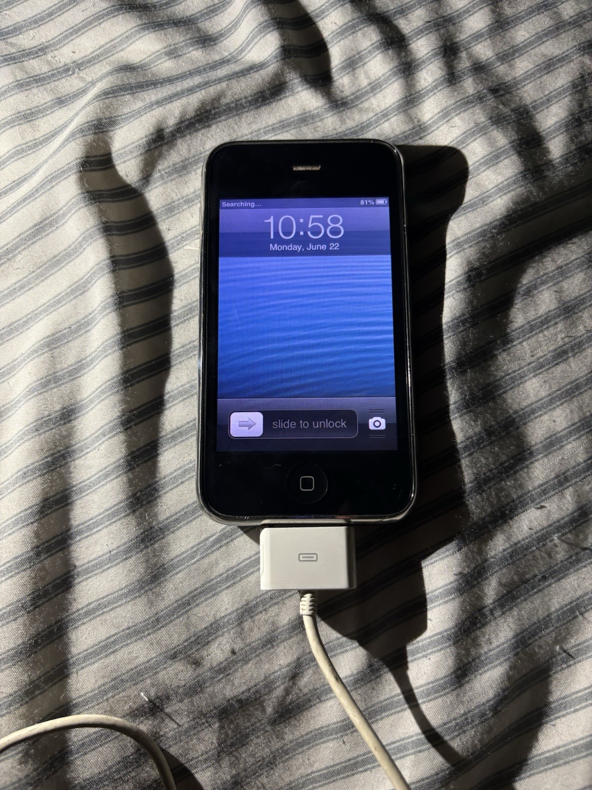 Apple iPhone 3GS – 8 GB – Black (AT&T)