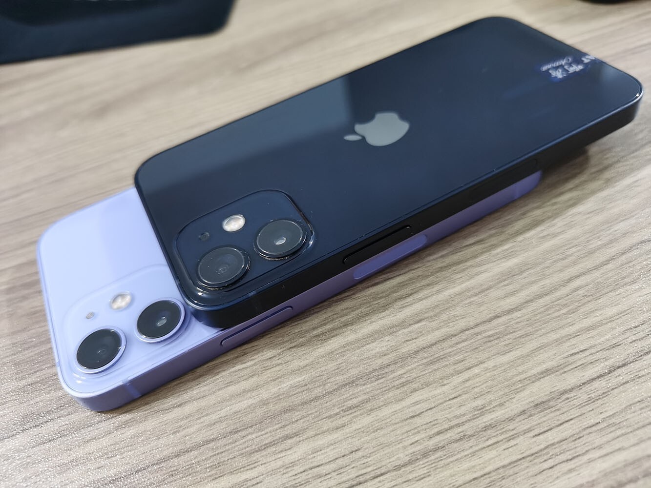 Apple iPhone 12 mini (Unlocked) With Face ID 64/128/256GB IOS Phone