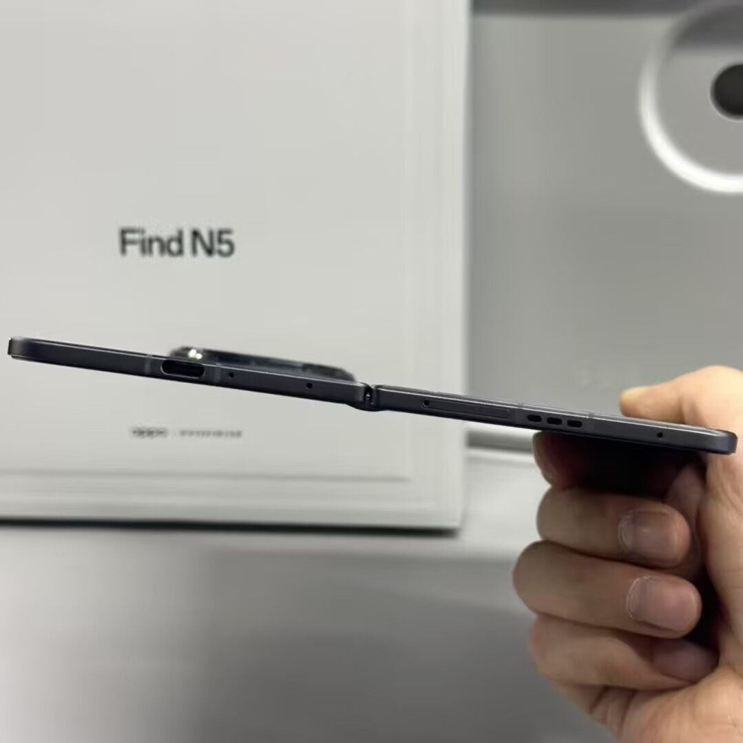 Oppo Find N5 5G 8.12″ Android Qualcomm Snapdragon 8 Elite Double folding screen