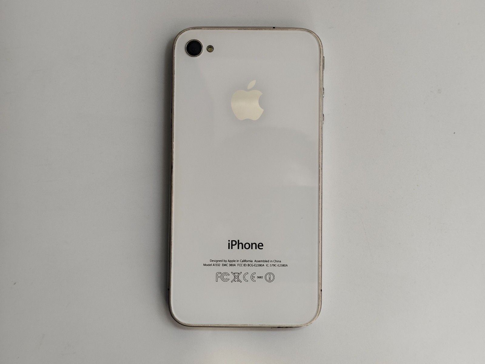 90%N ew&Original Apple iPhone 4/4s 8/16/32/64GB UNLOCKED Black/White ﻿Gift