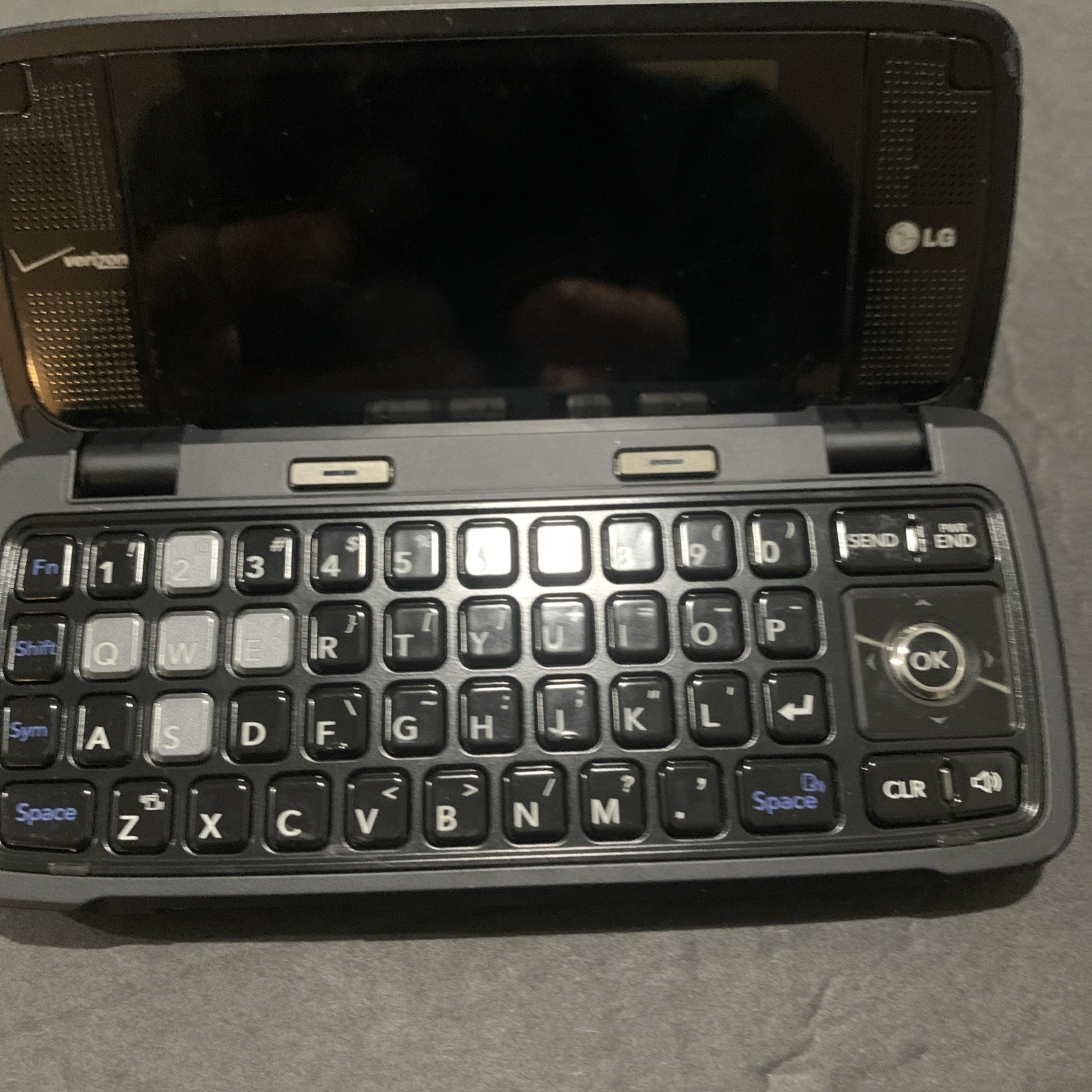 LG 2 Voyager VX10000S Full Keyboard Cell Phone Untested As Is For Parts Repair