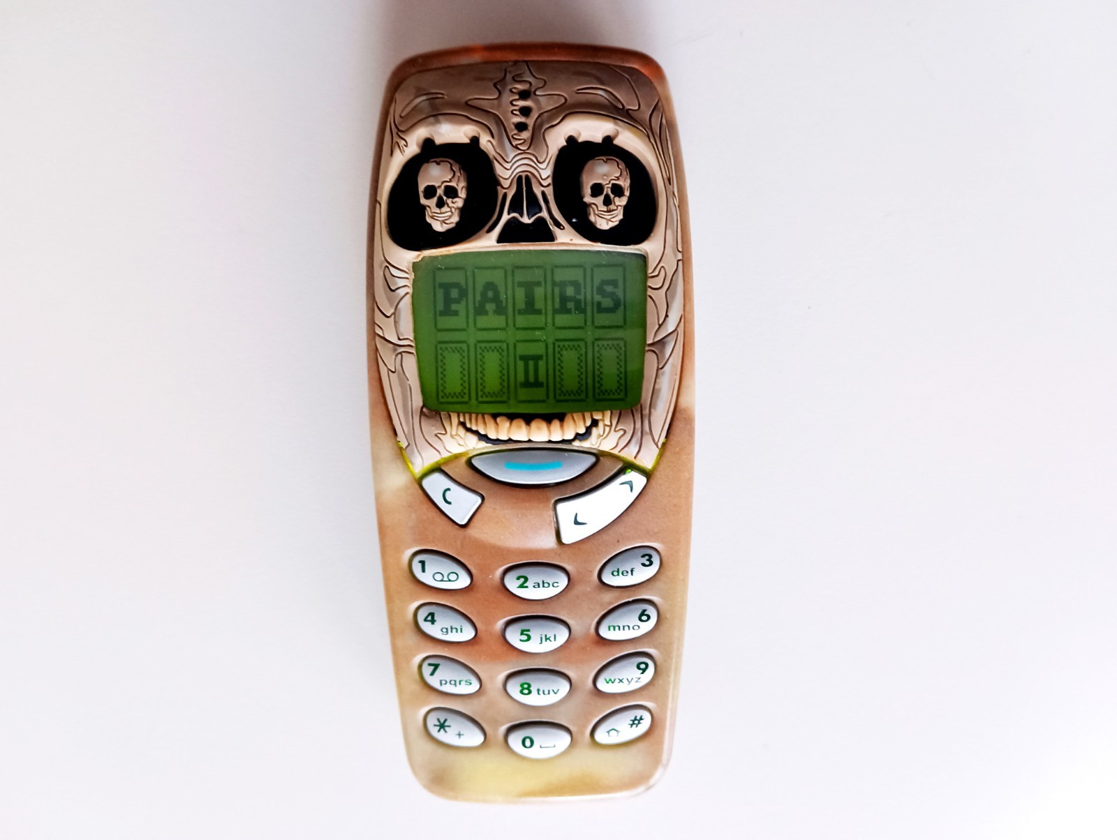 Nokia 3310 VERY RARE SKELETOR Cover + New Battery + Charger – Works