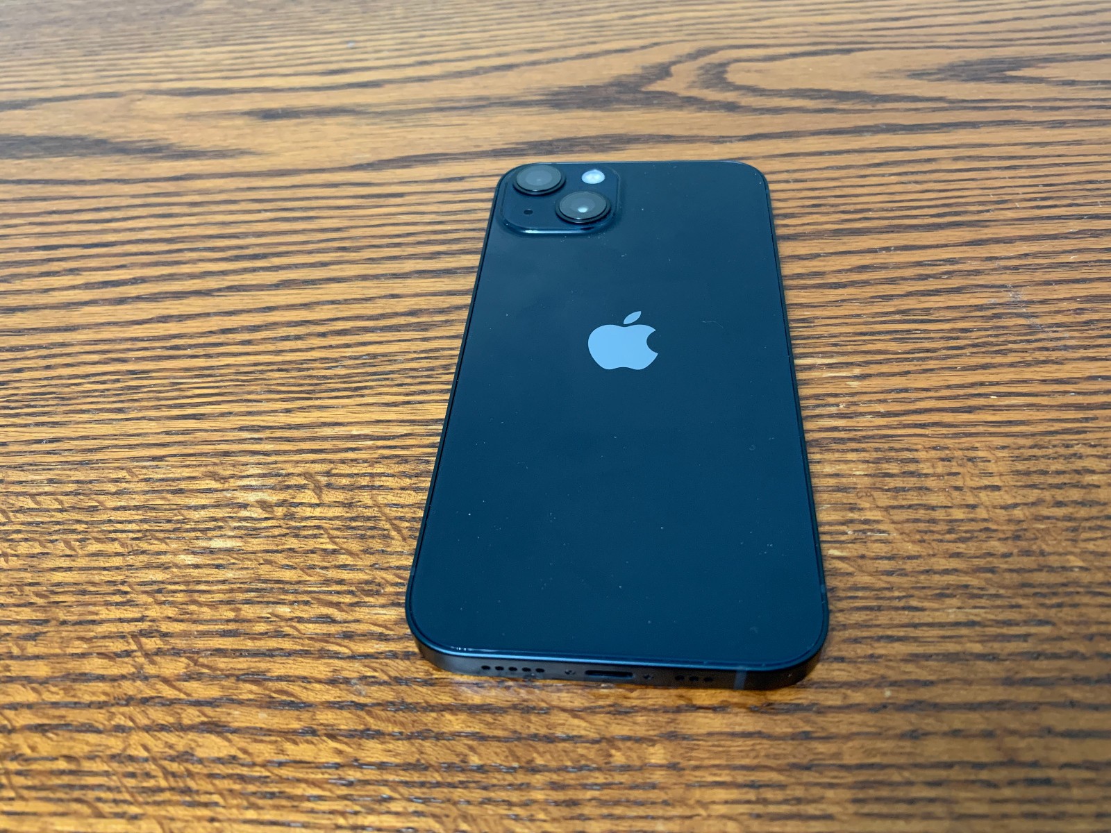 Apple iPhone 13 (A2482) 128GB (Unlocked). Excellent Condition.