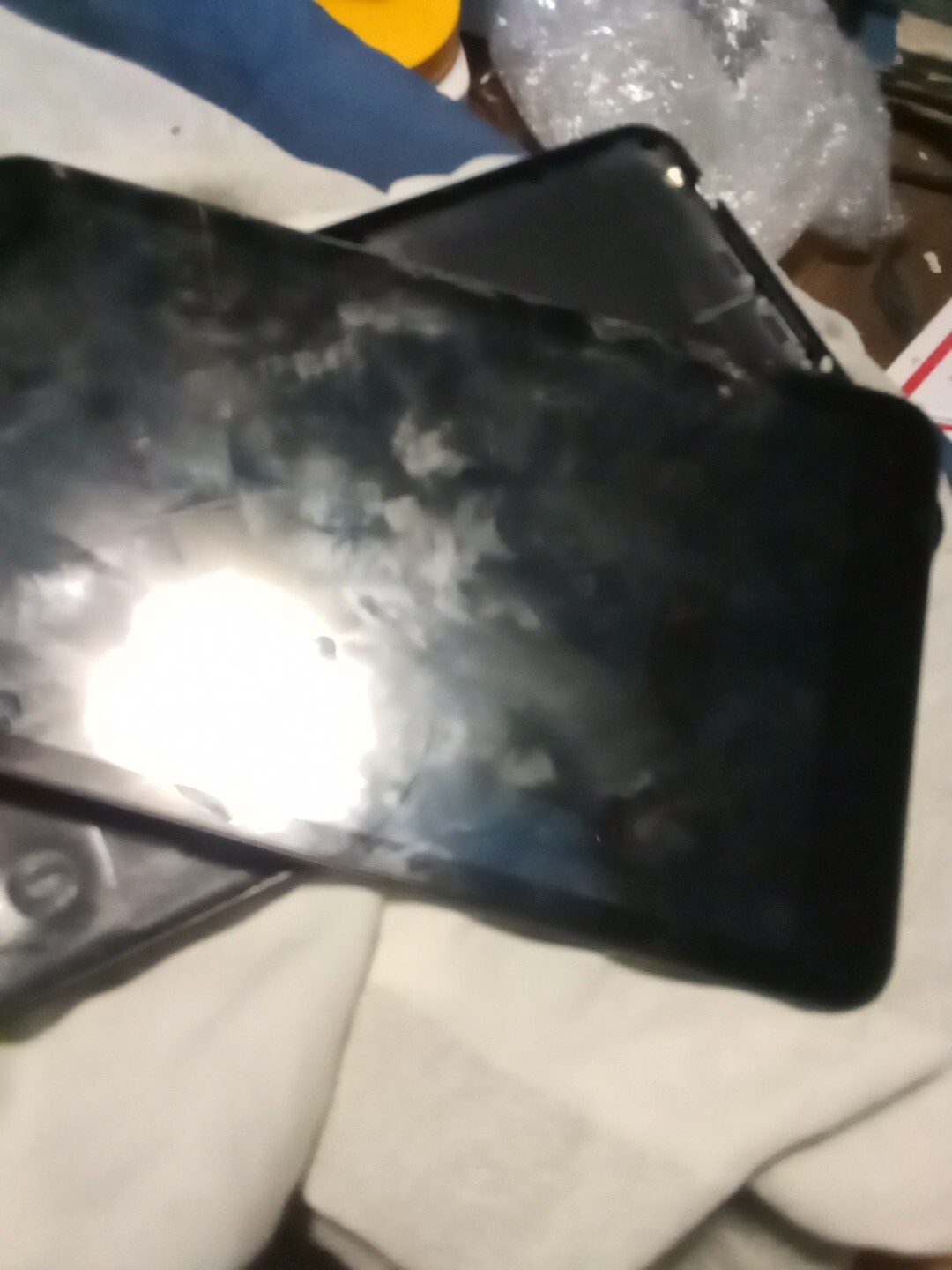 NUU (UNKNOWN CARRIER) UNTESTED, PLEASE READ!! 4 PARTS UNKNOWN MODEL