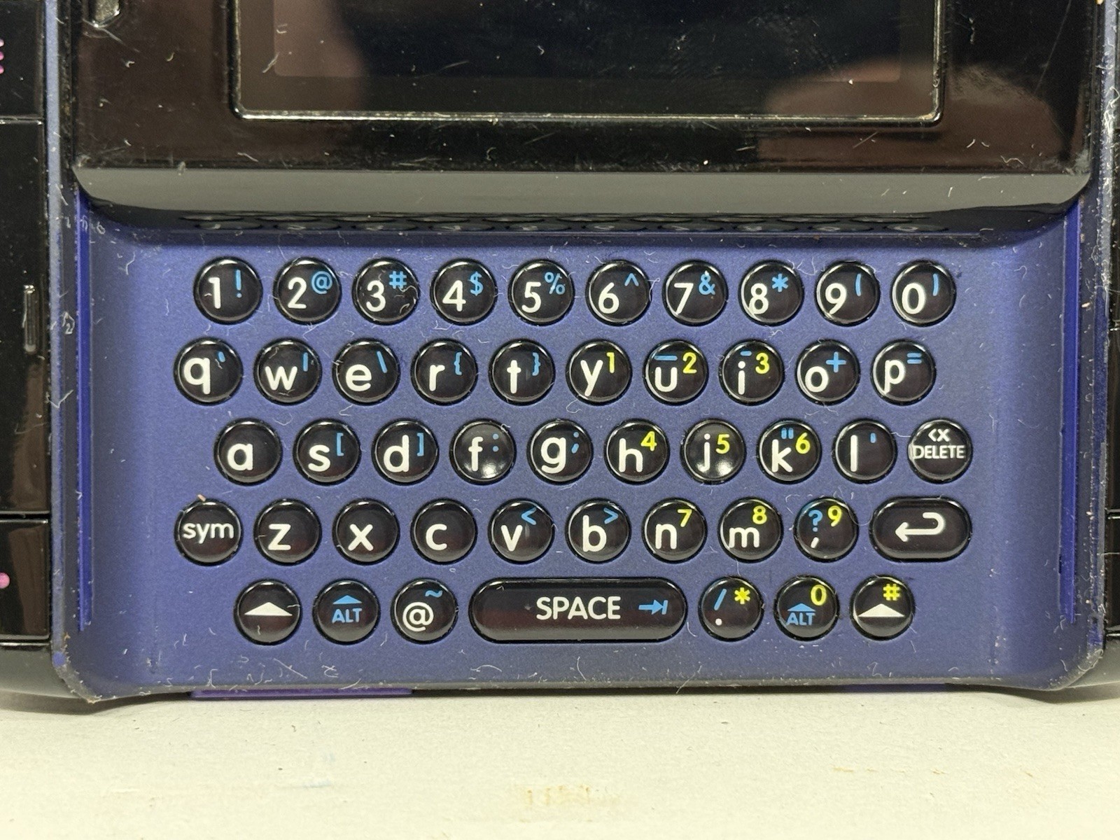 Motorola T-Mobile Sidekick Slide (Q700) 12MB QWERTY Cell Phone – POOR CONDITION