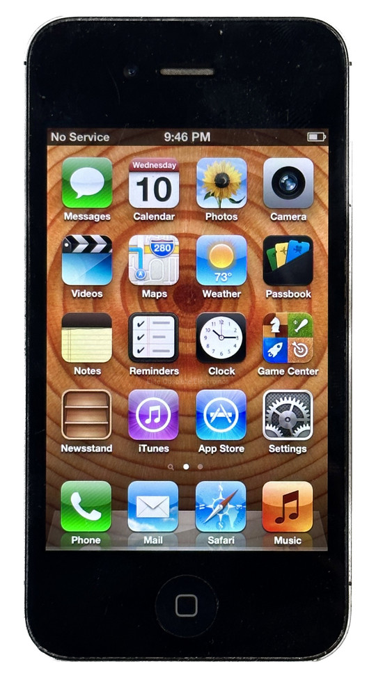 Original Apple iPhone 4s A1387 8/16/32GB Fully UNLOCKED Black/White – OPEN BOX
