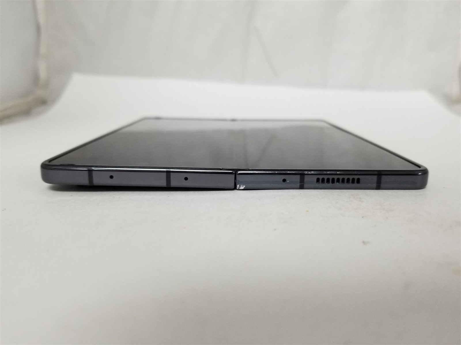 Samsung Galaxy Z Fold5 1TB Black SM-F946U1 (Unlocked) Damaged zD2724